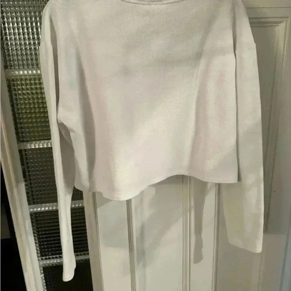 Aritzia Sunday Best white long sleeve cropped pullover women’s size large - Picture 2 of 7